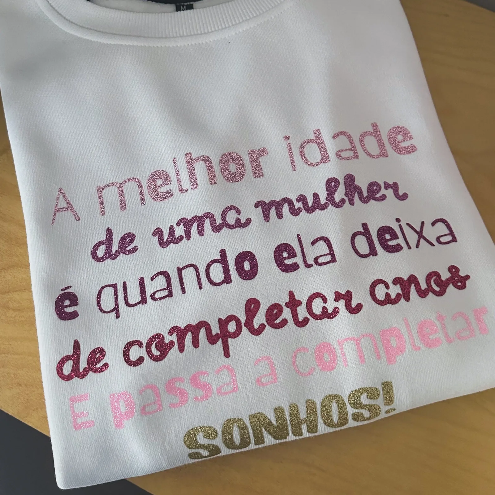 presentes-personalizados-camisolas-personalizadas-mensagens-motivacionais-pipoca-da-ritinha-melhor-idade-completar-sonhos-para-mulher-2048x2048